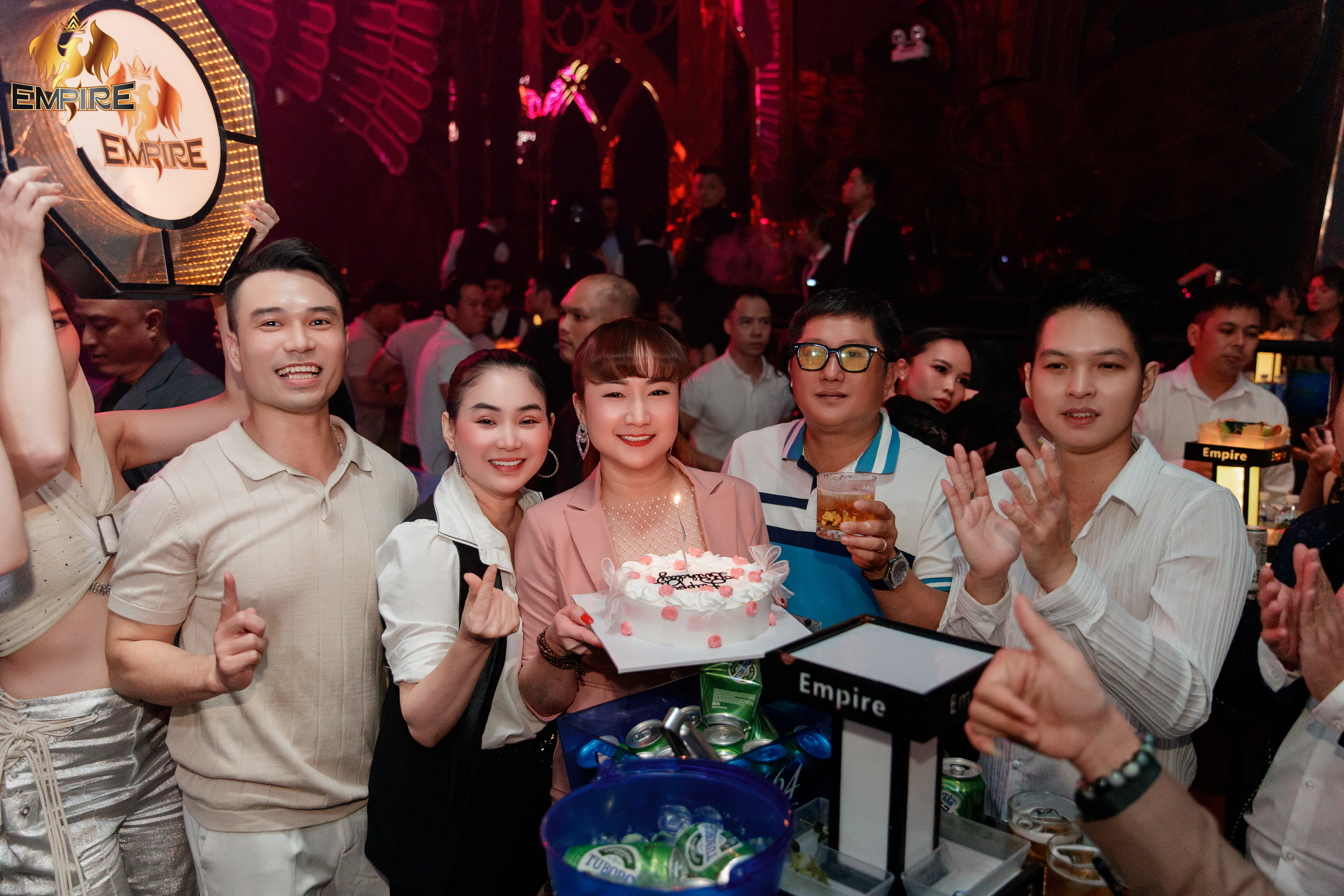 ĐÊM NAY BÙNG NỔ – NƠI ÂM NHẠC THỐNG TRỊ MỌI CẢM XÚC TẠI EMPIRE CLUB