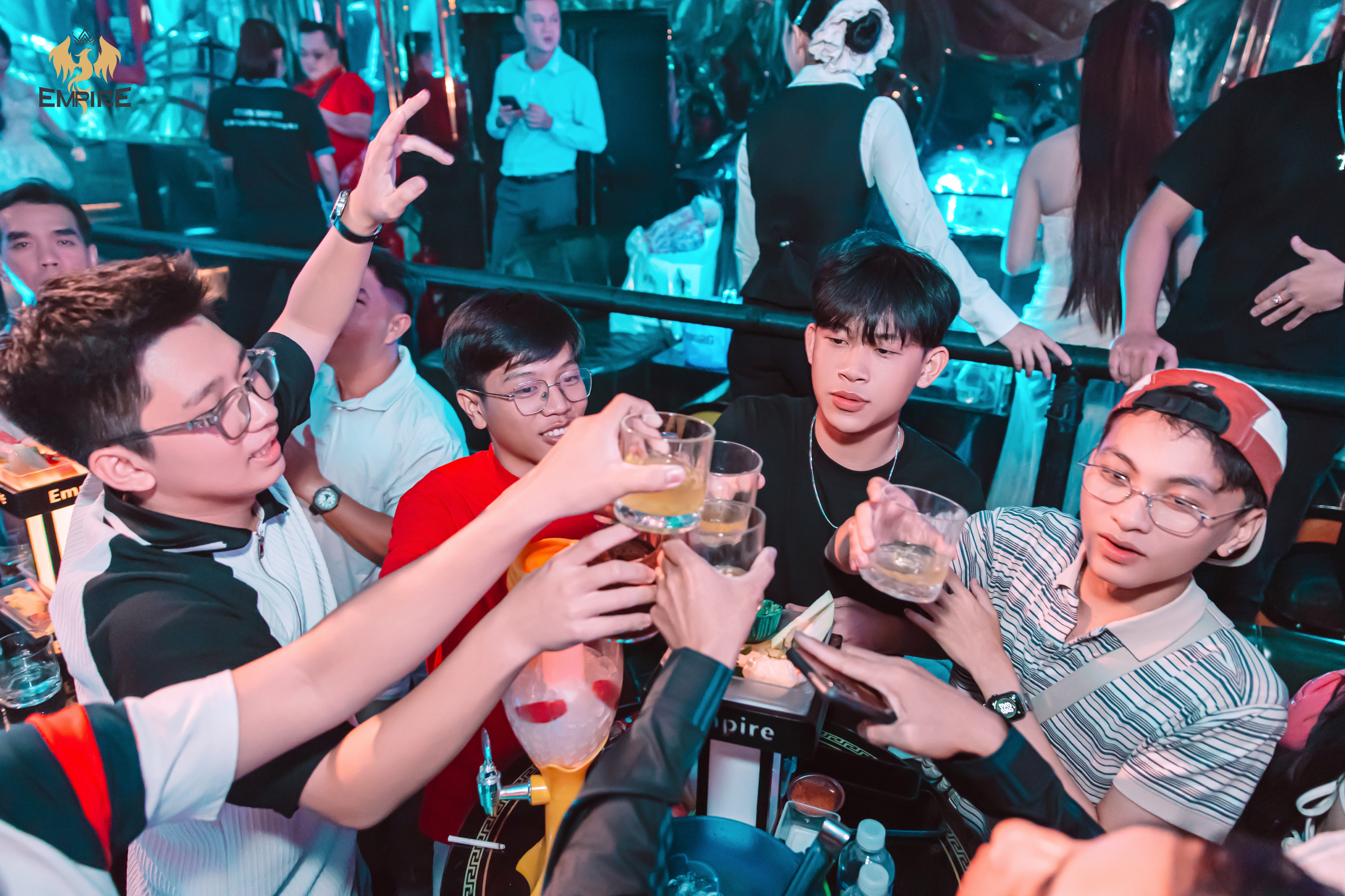 ĐẾN EMPIRE CLUB ĐỂ CẢM NHẬN, KHÔNG PHẢI ĐỂ SO SÁNH