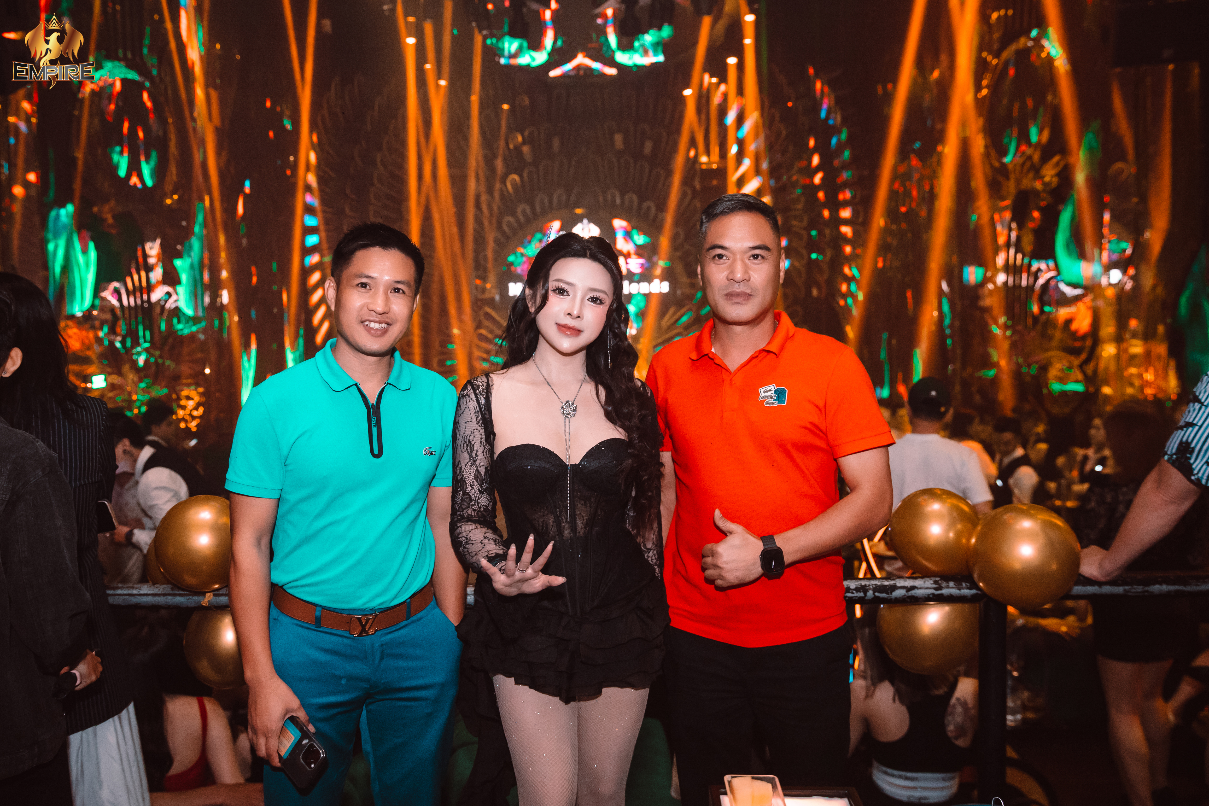 ĐÊM NAY BÙNG CHÁY HẾT MÌNH CÙNG CA SĨ MOCHIII TẠI EMPIRE CLUB