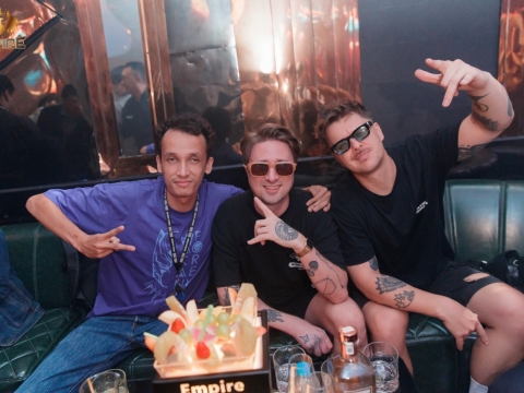 VÌ SAO CÁC DÂN CHƠI GỌI EMPIRE CLUB QUẬN 1 LÀ ''ĐẾ CHẾ VỀ ĐÊM '' TẠI SÀI GÒN